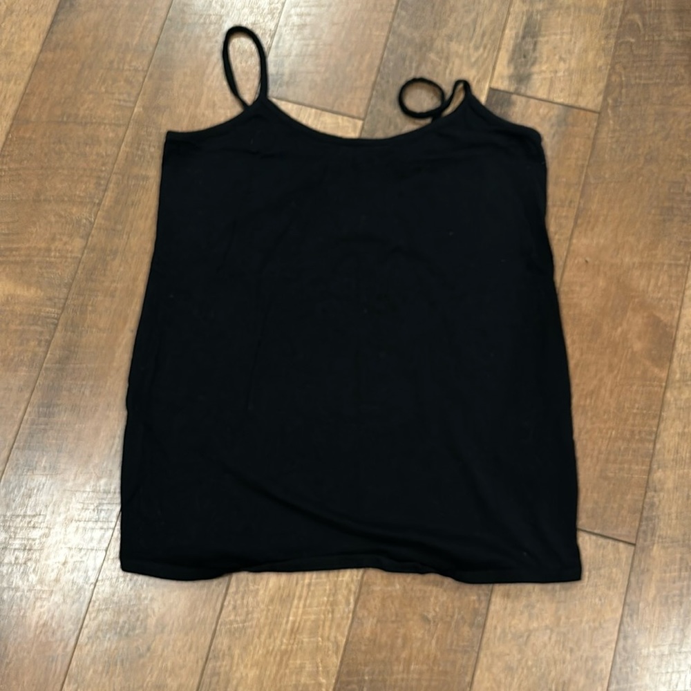 ⭐️HP⭐️Simple Black Spaghetti Strap Tank